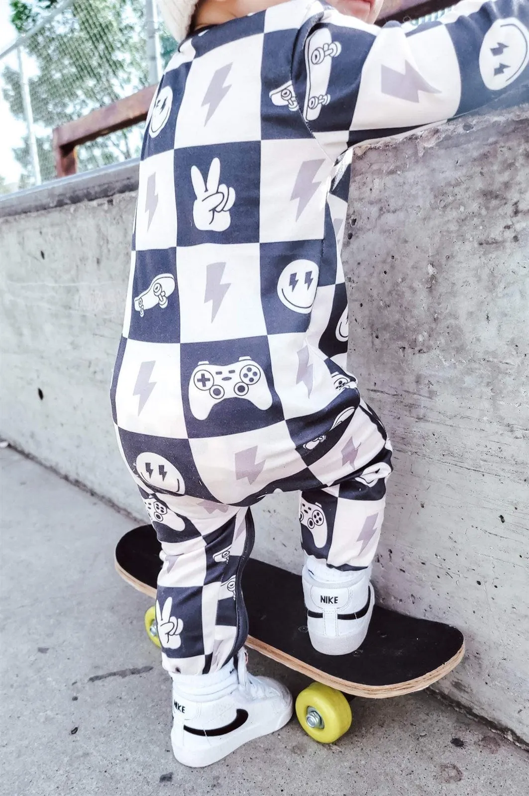 Boys Soft Sleepers With Double Zippers - Black Check Game Controller