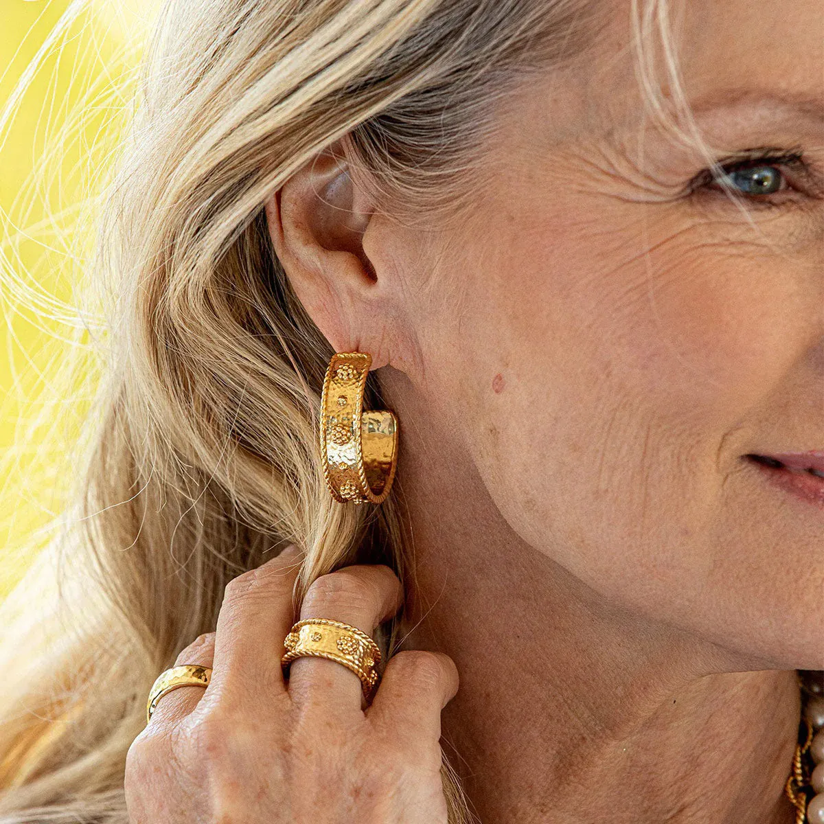 CAPUCINE DE WULF - BERRY HOOP EARRINGS