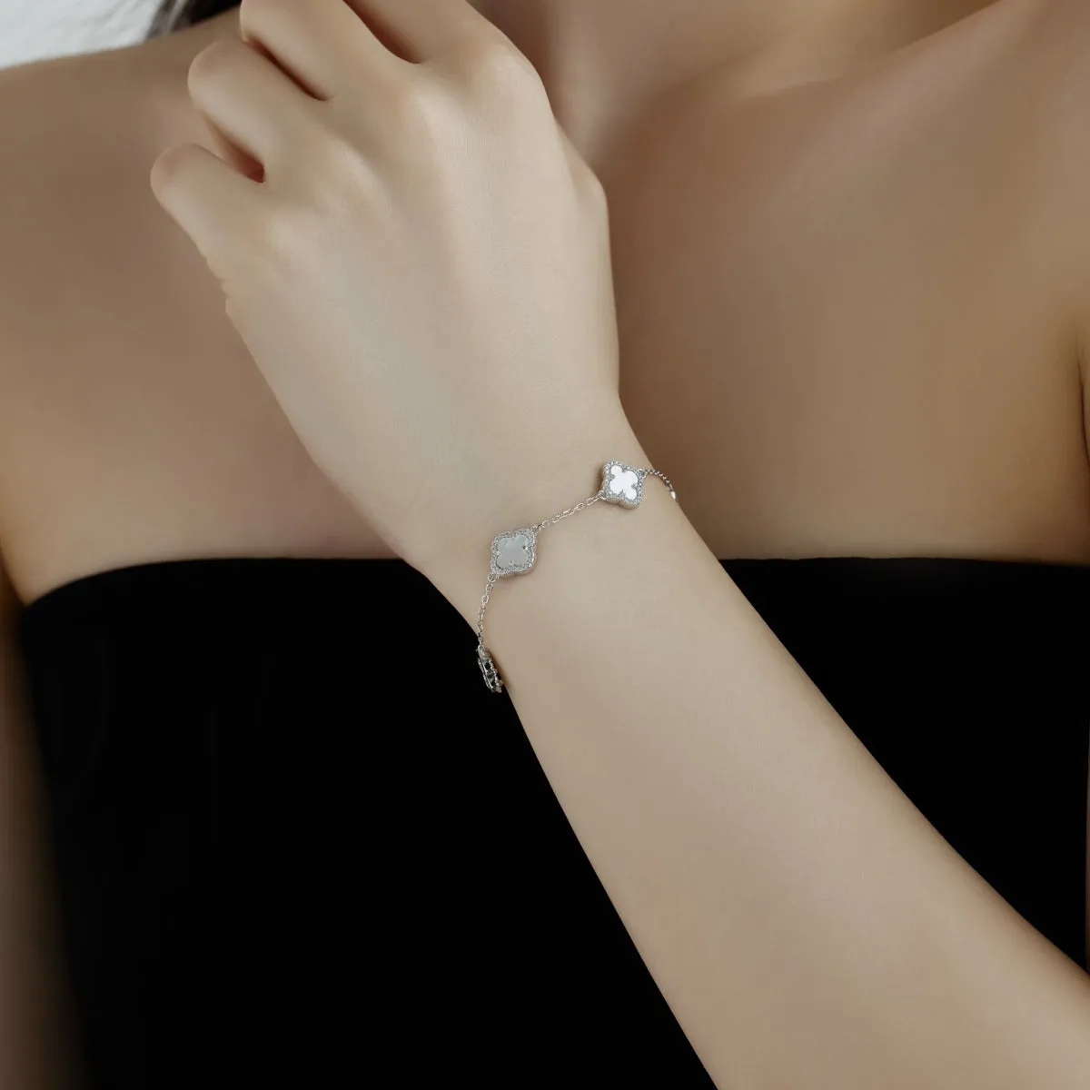 Iced Flora White Clover Bracelet