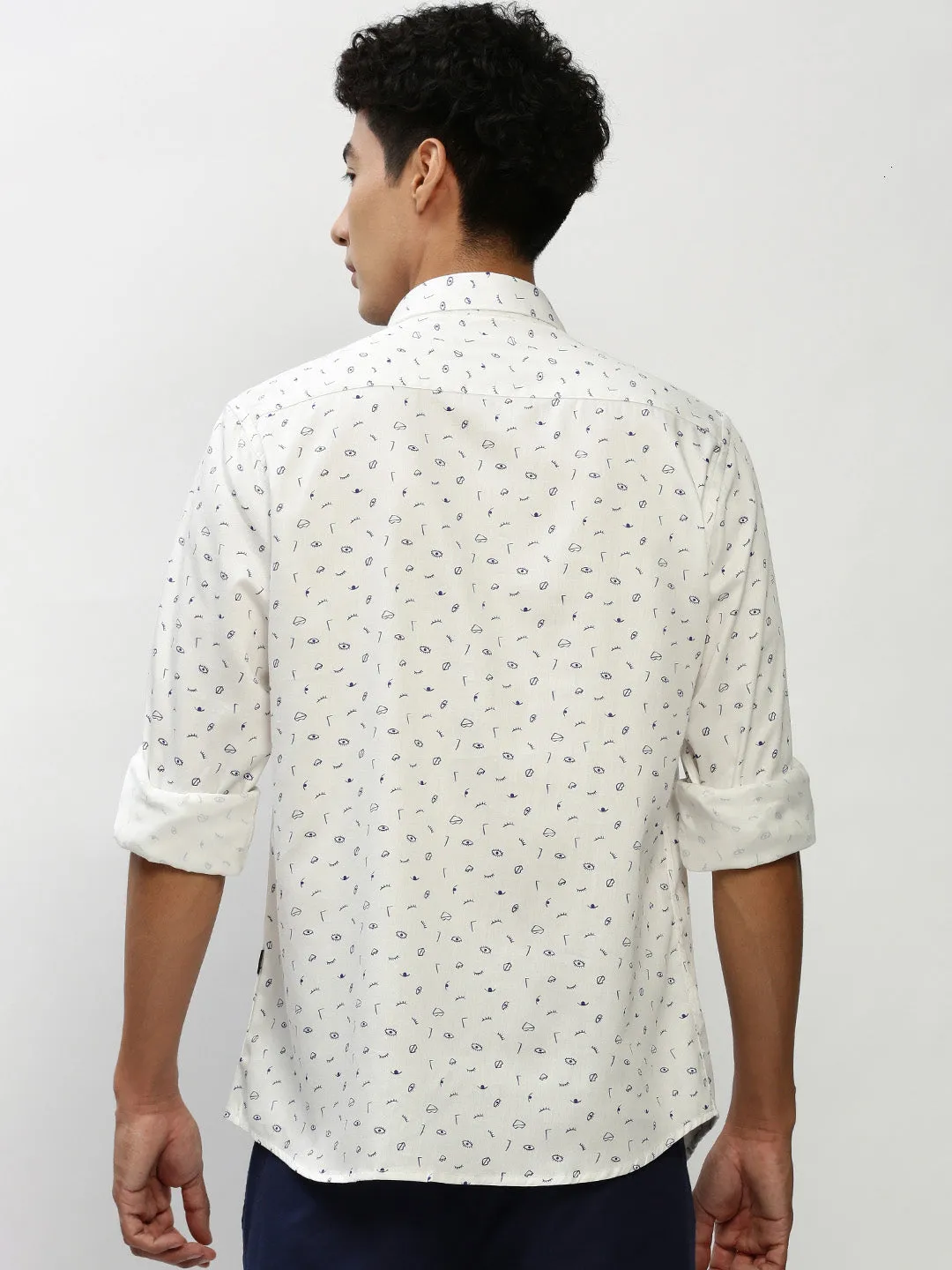 Men White Smart Slim Fit Printed Cotton Casual Shirt