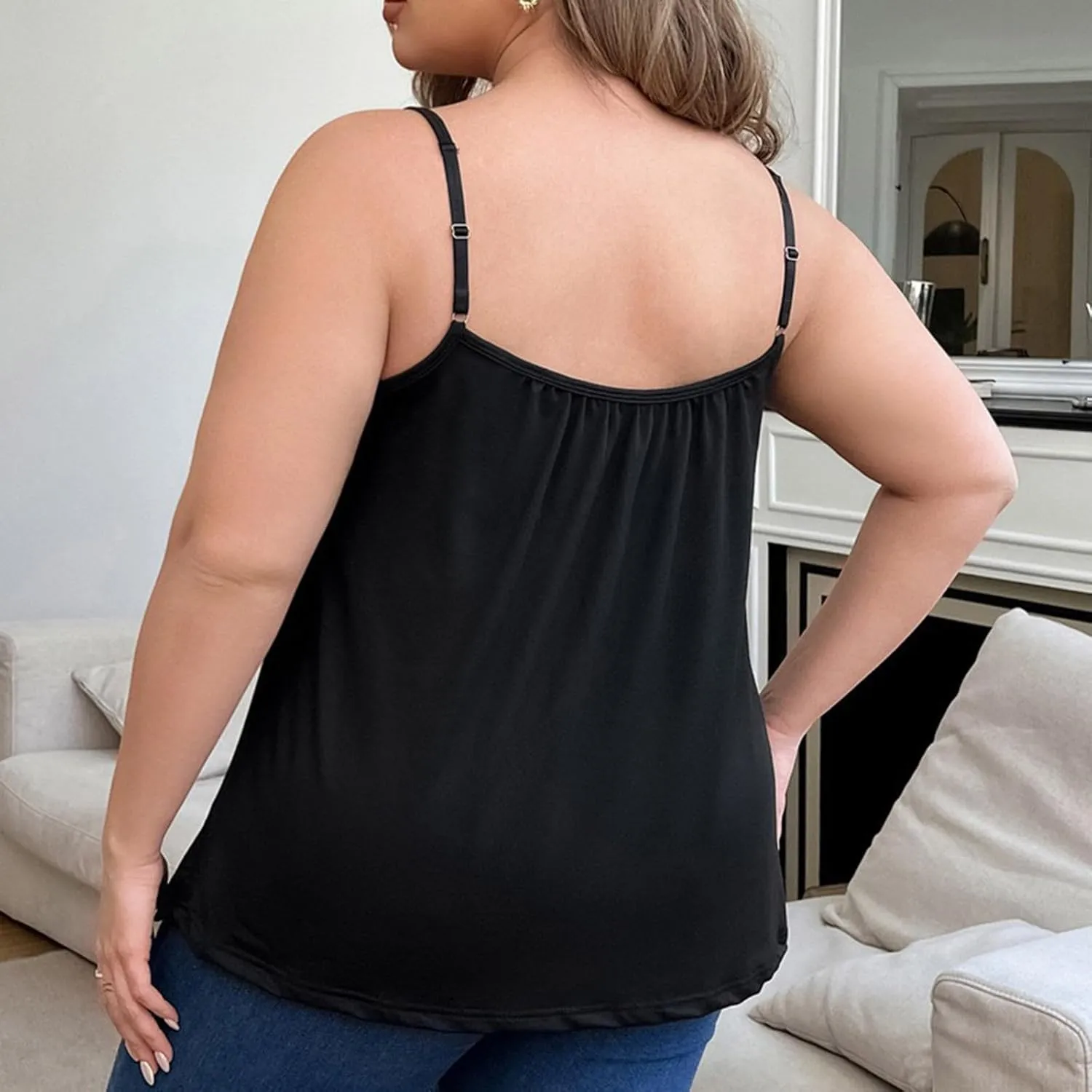 Plus Size Camisoles for Women Bulit in Bra Summer Casual Spaghetti Strap Tank Tops Loose Fit Sleeveless Pleated Shirt