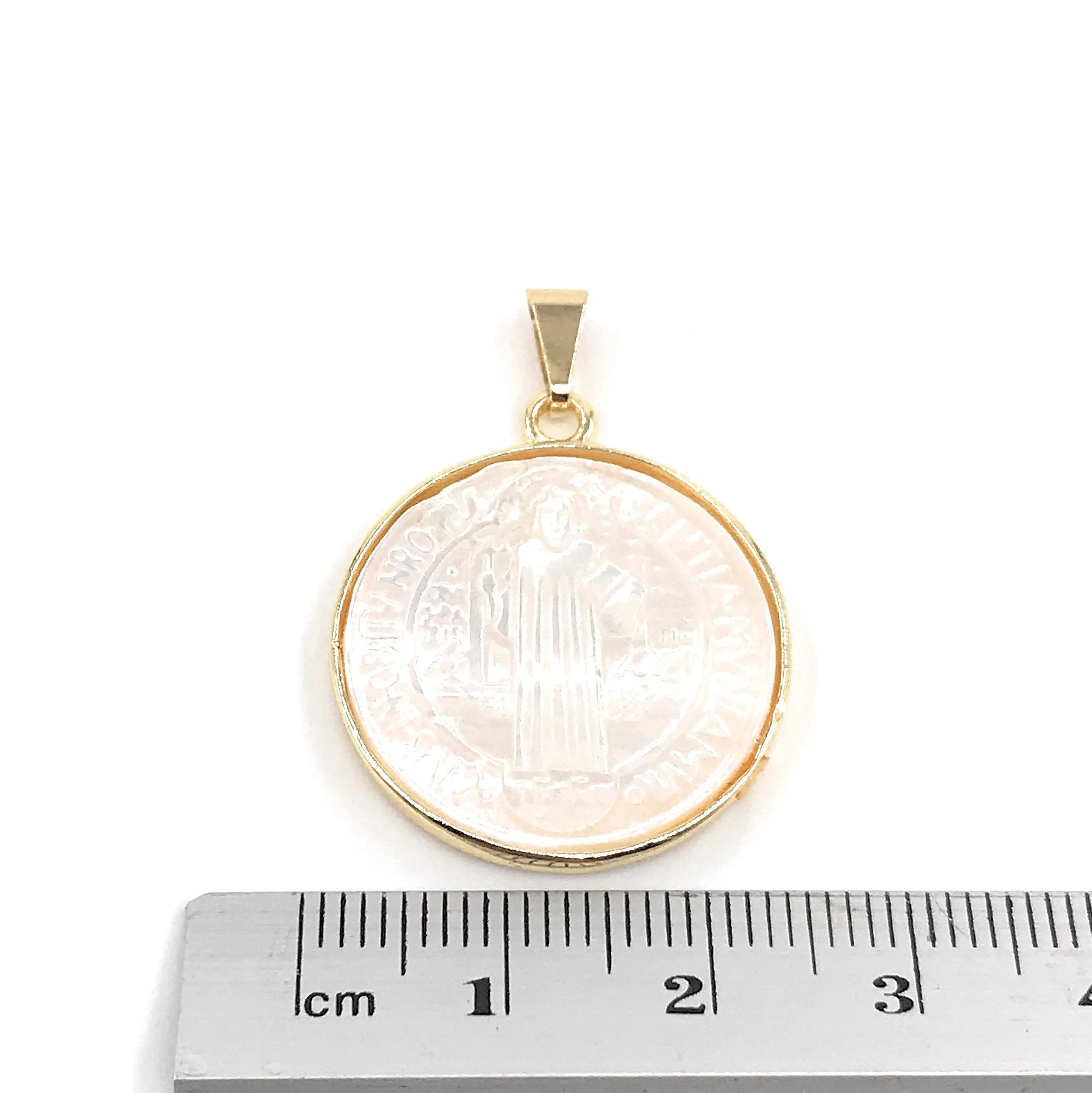 San Benito Shell Medal 18K Gold Plated