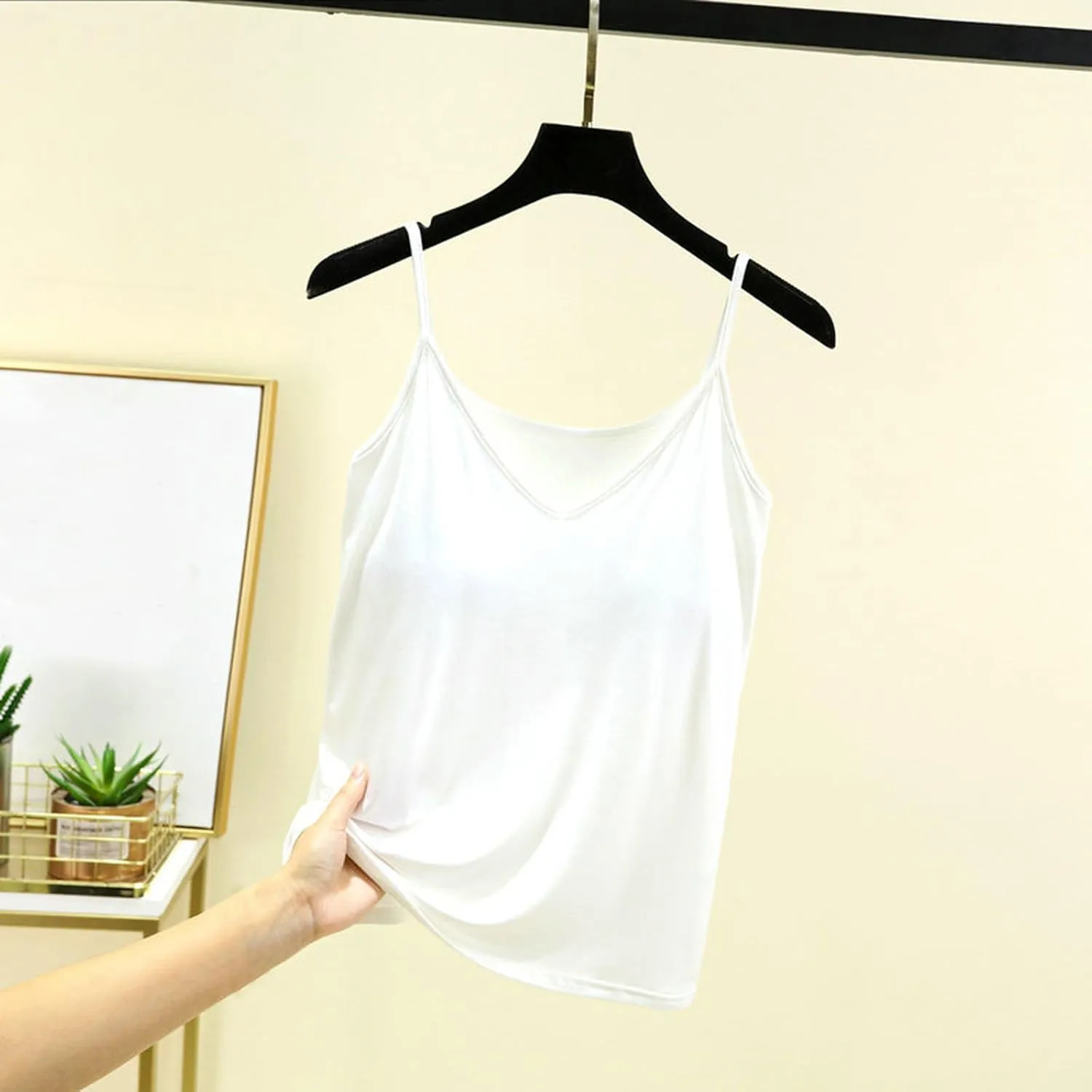 Womens Summer Camisole with Built in Bra Sleeveless Spaghetti Strap Basic Tank Tops 2025 Summer Workout Yoga Clothes