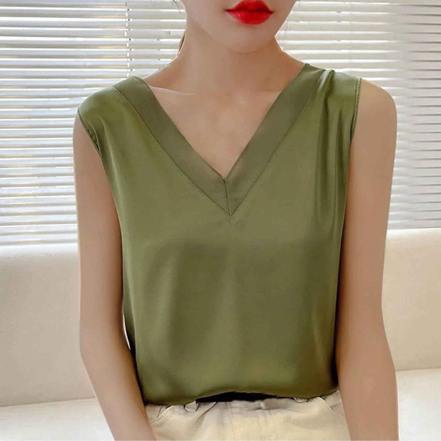 Womens Tank Tops V Neck Casual Silk Satin Cami Top Sleeveless Camisole Dressy Casual Blouses Summer Basic Tanks