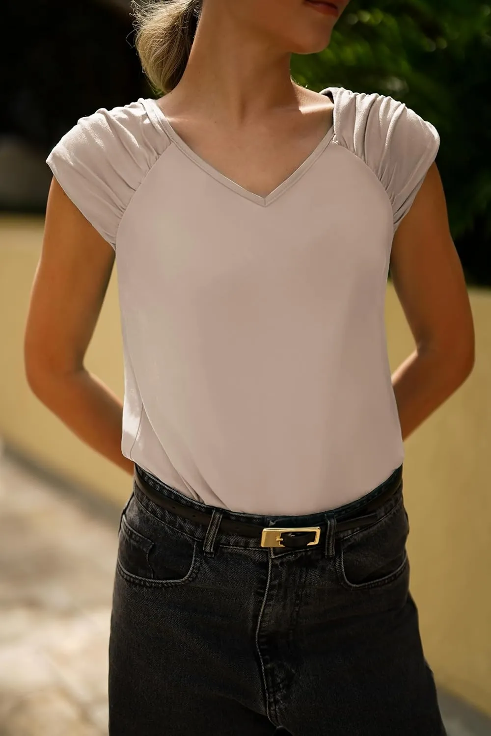 Zeagoo Womens Tops Cute Loose Tank Tops Trendy Casual Dressy Shirts V Neck Cap Sleeve Tops Summer Outfits